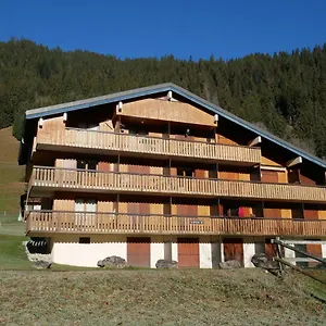 appartement-4-personnes-au-pied-des-pistes-du-linga-a-chatel.hotels-rhonealpes.com/